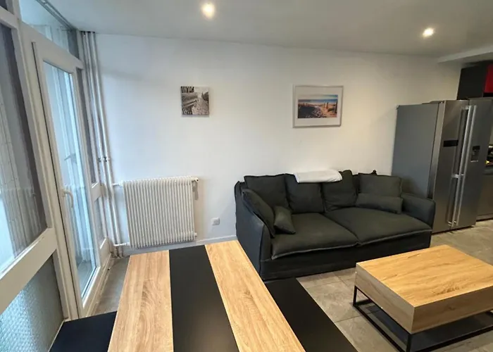 Appt 3pieces Centre Apartment *